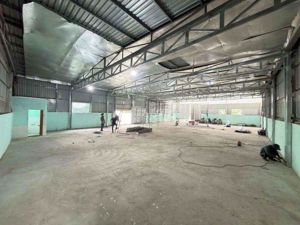 cho thuê kho dt 400m2