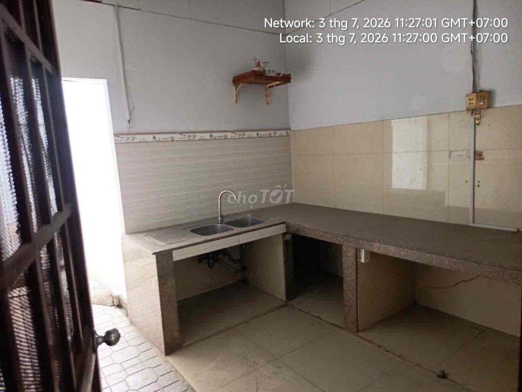 Cho thuê nhà Nguyên căn, gần trường học, kế đường ql13