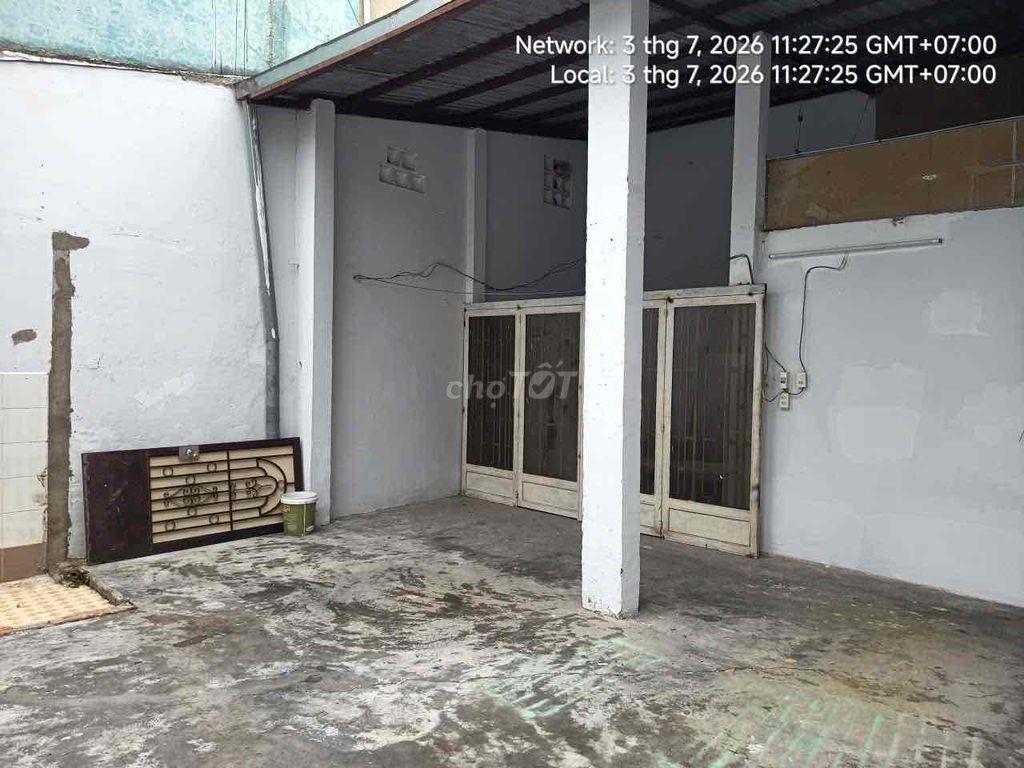 Cho thuê nhà Nguyên căn, gần trường học, kế đường ql13