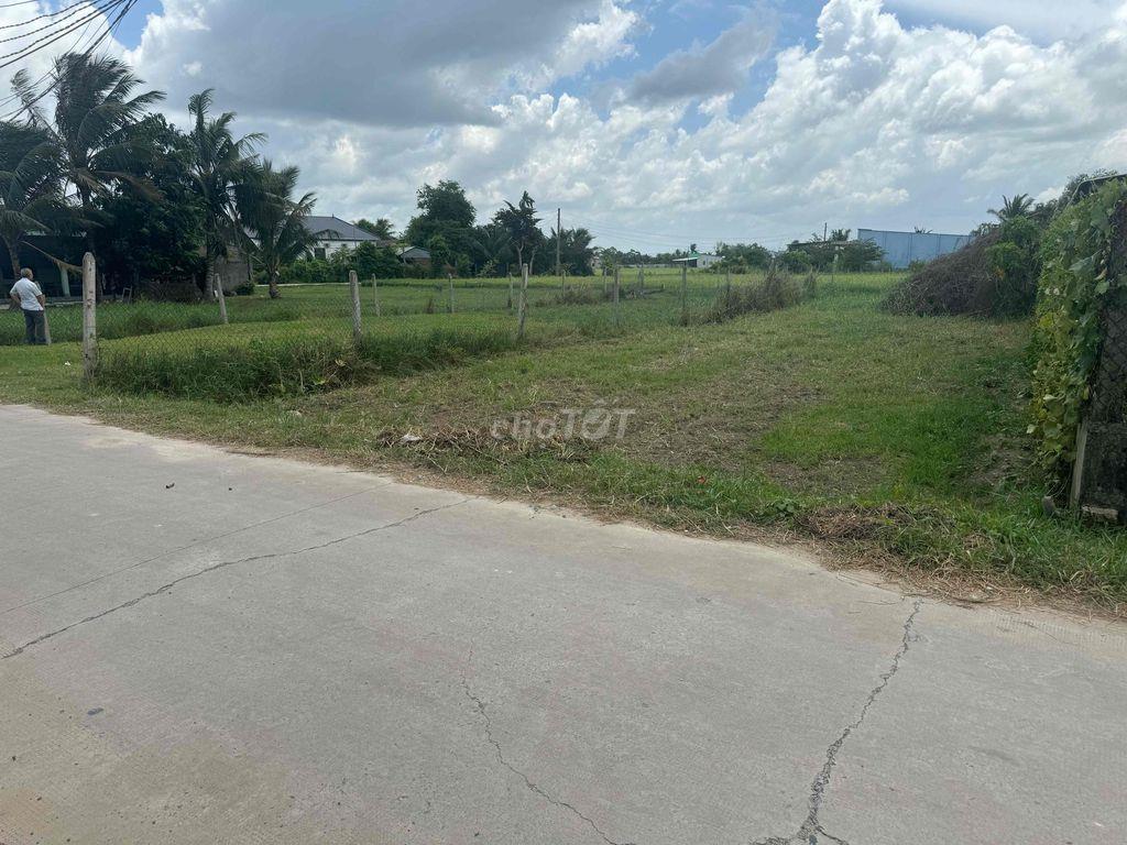 Chính chủ bán đất 418m² full thổ cư, cách Vinhomes Green City 1km