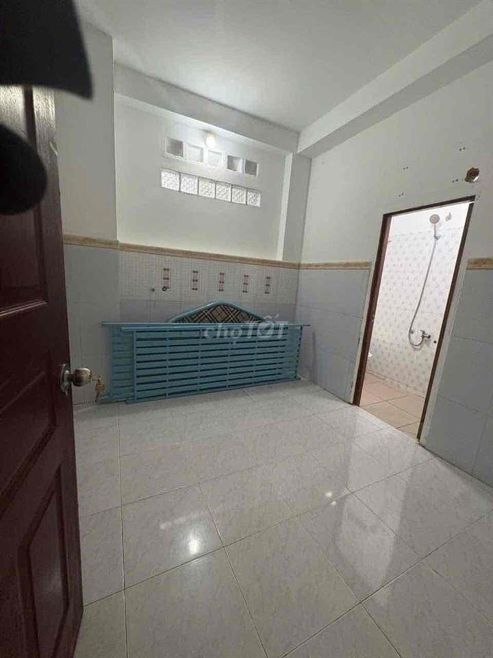 mặt bằng kinh doanh kết hợp ở