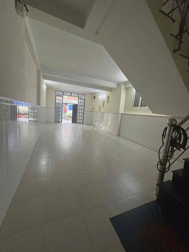 mặt bằng kinh doanh kết hợp ở