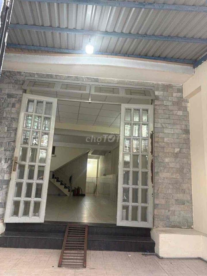 mặt bằng kinh doanh kết hợp ở