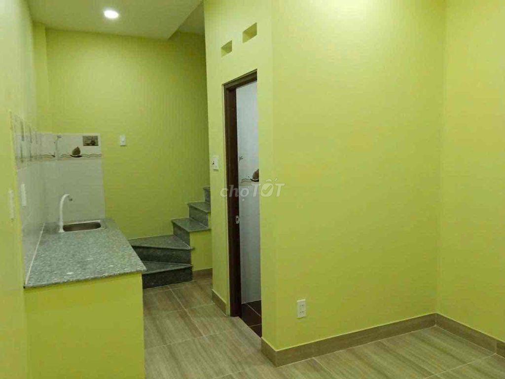 nhà nguyên căn 2PN 1 wc