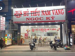 Cần cho thuê lại quán có tất cả đồ đạc trên trục đường đắc địa