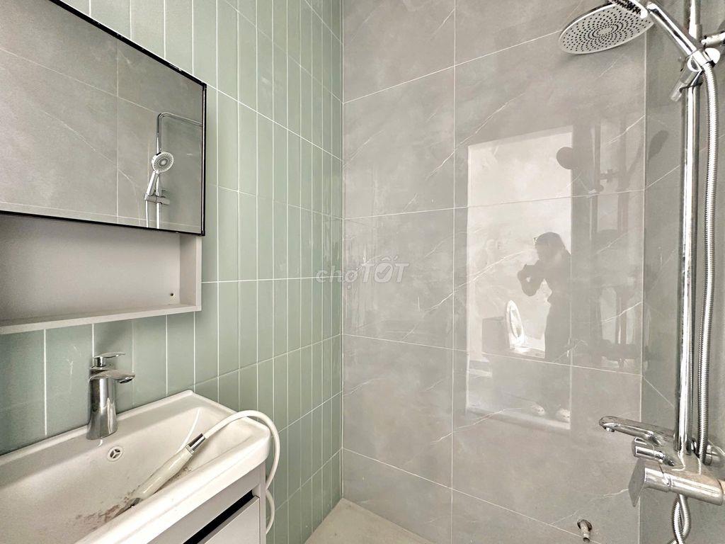 Dự án độc quyền ngay Man Thiện, tòa nhà mới xây, bancon, thang máy,...