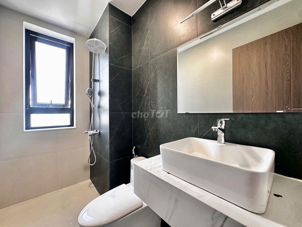 STUDIO BAN CÔNG RIÊNG - FULL NỘI THẤT – CÓ THANG MÁY 🌿 - TIỆN ĐI Q2,..