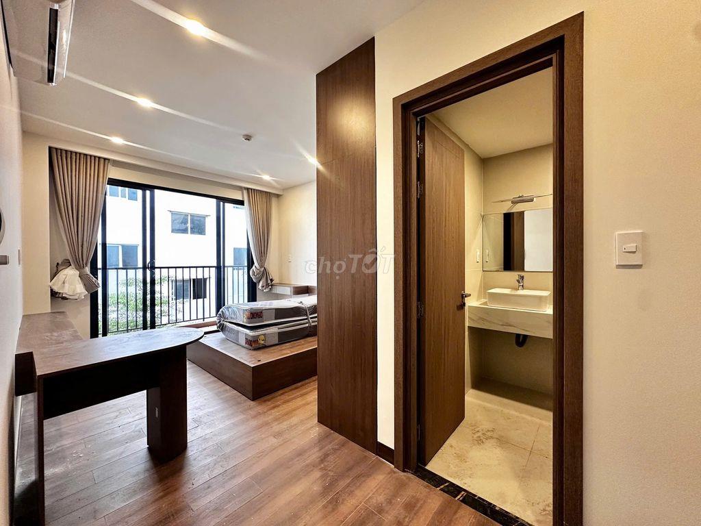 STUDIO BAN CÔNG RIÊNG - FULL NỘI THẤT – CÓ THANG MÁY 🌿 - TIỆN ĐI Q2,..