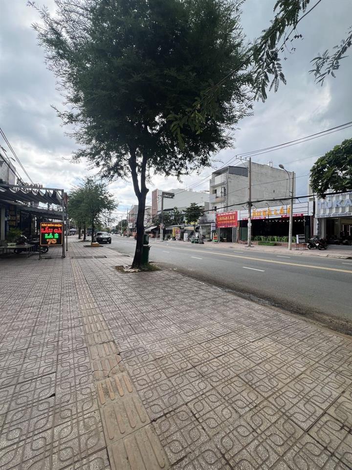 Mặt Bằng Ngay Đường Man Thiện