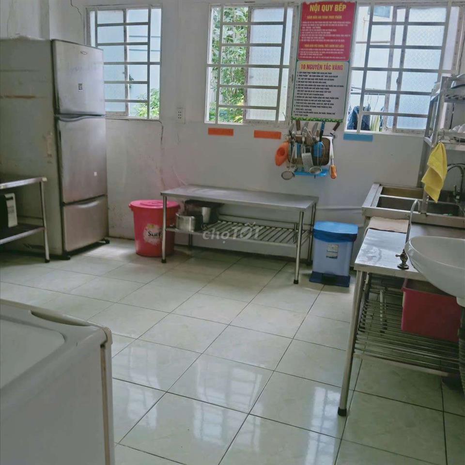 nhà cho thuê nguyên căn 183 m² phước long b q.9 cũ TP HCM
