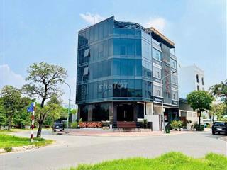 CHO THUÊ TÒA NHÀ VĂN PHÒNG MỚI 100% ĐẢO KIM CƯƠNG DT 1.100M2, QUẬN 2