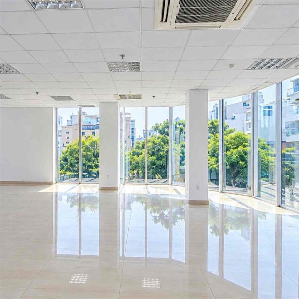 CHO THUÊ GÓC 2 MẶT TIỀN TÔ HIẾN THÀNH – QUẬN 10 – 10X20M