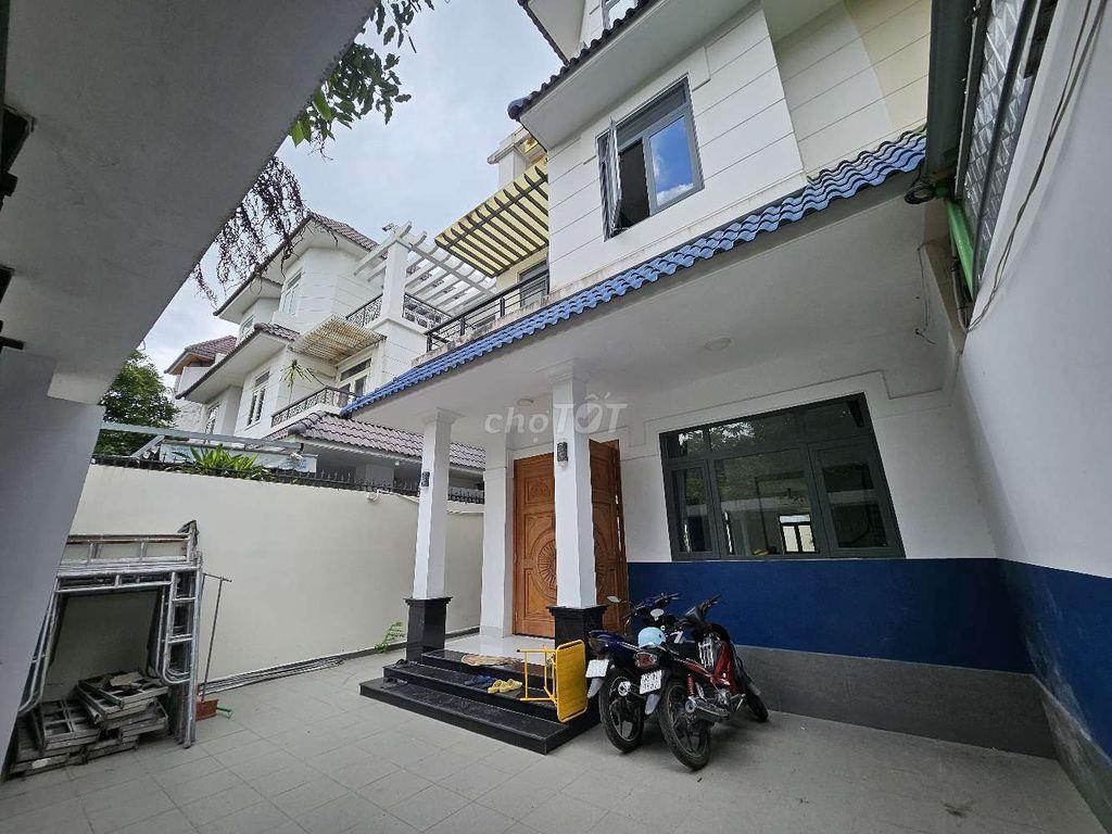 Thuê Mặt Bằng - Trệt. Có phòng riêng - toilet riêng