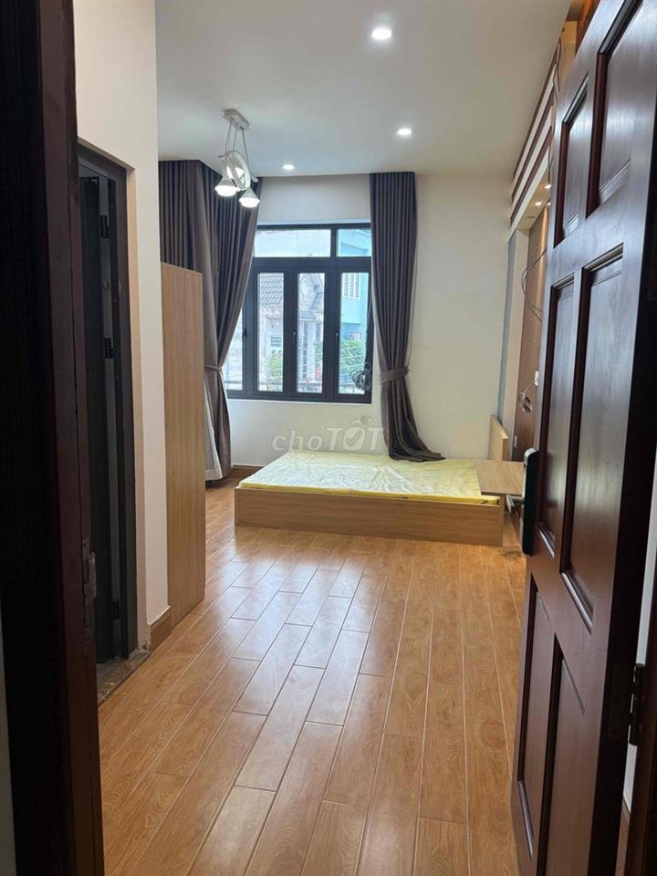 PHÒNG CAO CẤP FULL NỘI THẤT – BAN CÔNG RIÊNG – BỒN TẮM | 5,5 TRIỆU