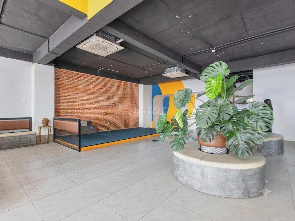 Sang nhượng hợp đồng thuê văn phòng – 150m²