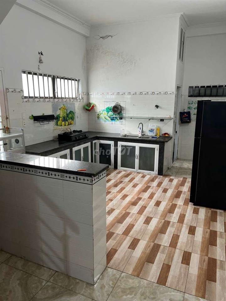 Cho thuê mặt bằng trệt làm văn phòng và kho