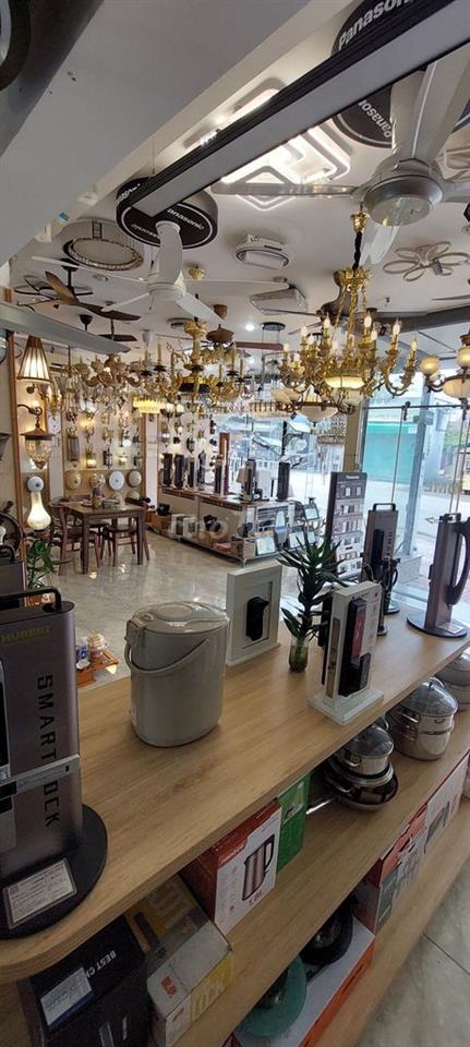 Sang nhượng cửa hàng thiết bị điện và nội thất.