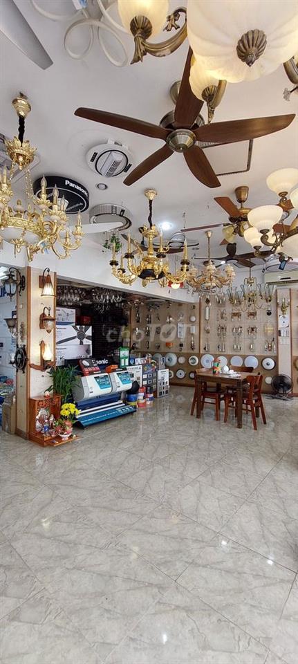 Sang nhượn cửa hàng điện và nội thất