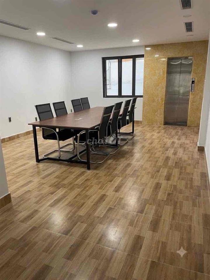 cho thuê vp mới 120m2/15tr mt man thiện TNP A Q9