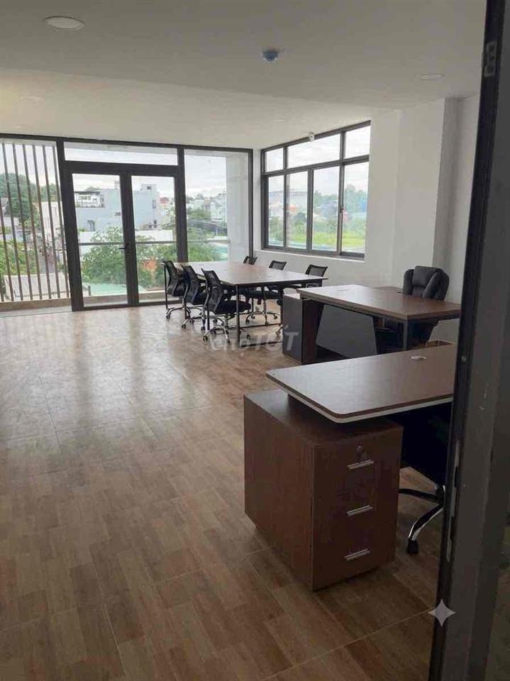 cho thuê vp mới 120m2/15tr mt man thiện TNP A Q9