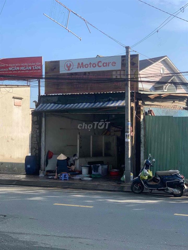 Cho thuê căn mặt tiền đường Đình Phong Phú