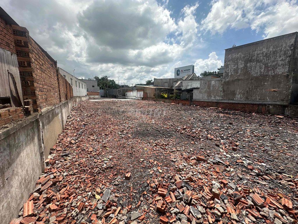 CHÍNH CHỦ CHO THUÊ MẶT BẰNG 700m² – CHỈ CÁCH GA SUỐI TIÊN 300M
