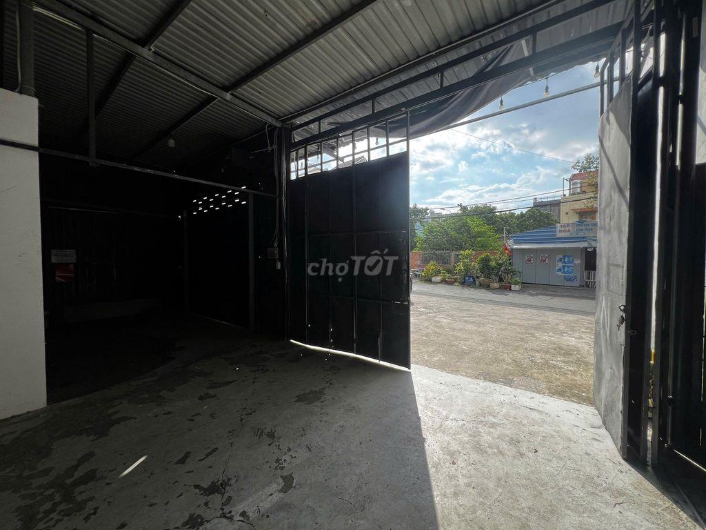 Cho thuê kho xưởng 400m2, đường số 11 phường Trường Thọ ( Thủ Đức)