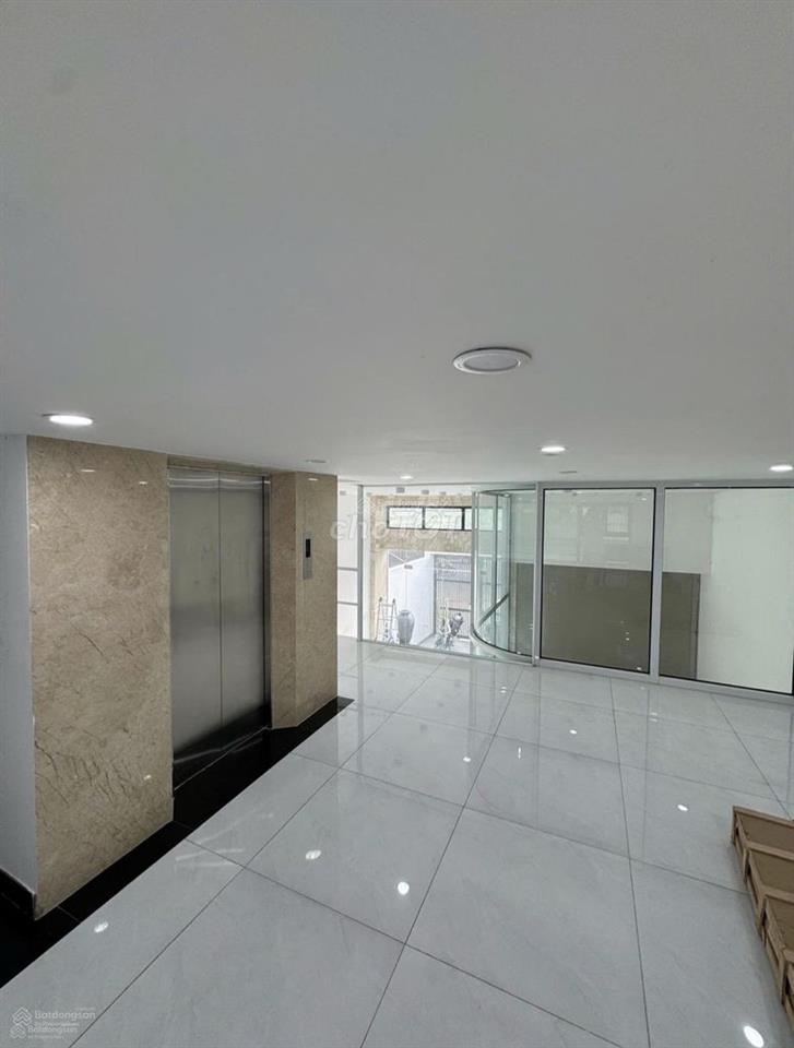 Cho thuê văn phòng tại tòa nhà mặt tiền đường Trương Văn Bang, quận 2