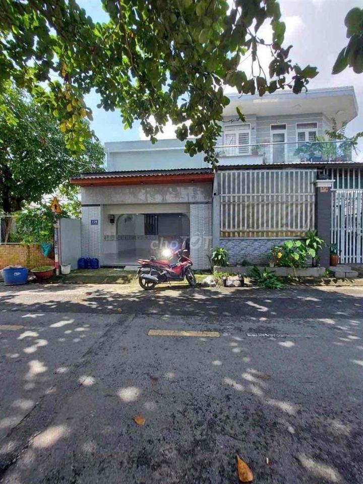 nhà ngộp ngân hàng bihnh chánh