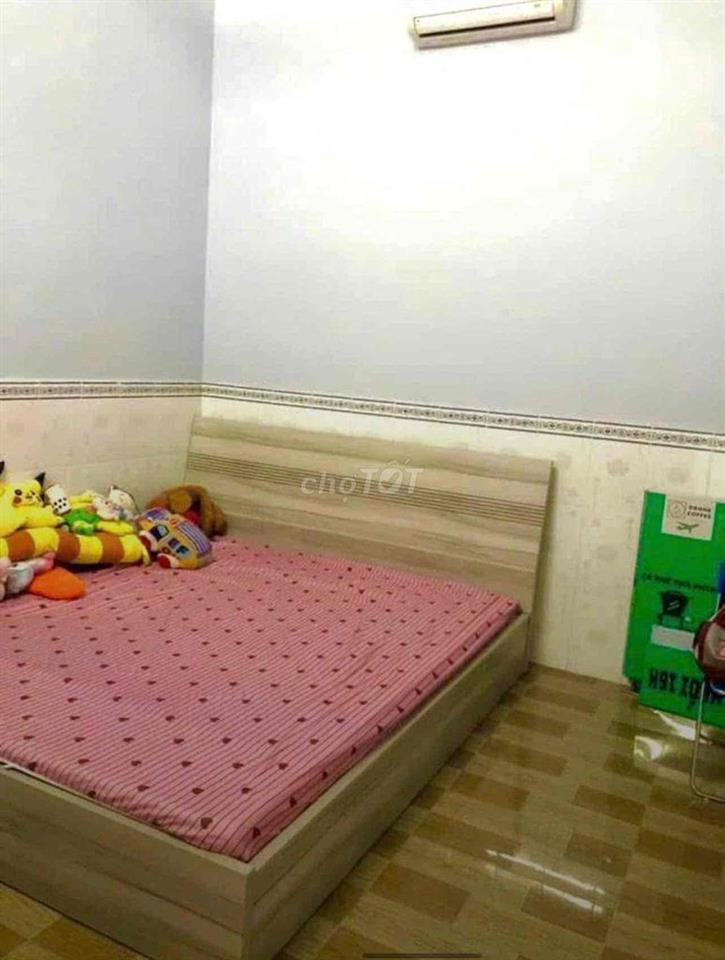 CHÚ EM xoay tiền cần bán gấp nhà cấp 4 hai mặt tiền