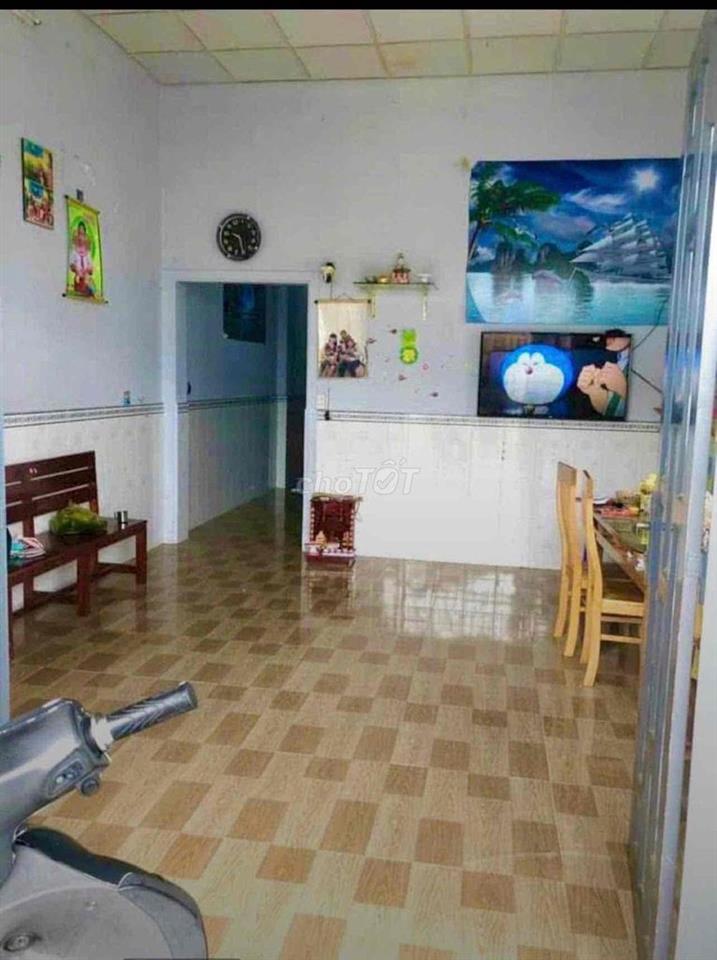 CHÚ EM xoay tiền cần bán gấp nhà cấp 4 hai mặt tiền