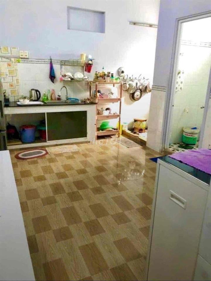 CHÚ EM xoay tiền cần bán gấp nhà cấp 4 hai mặt tiền