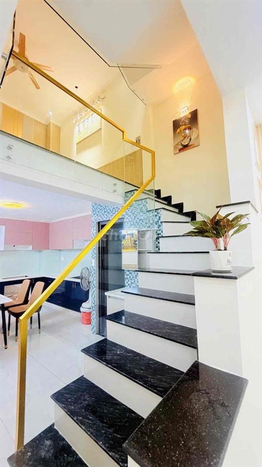 CHỈ CÓ 49m2 4TẦNG  3 pn 4 Wc