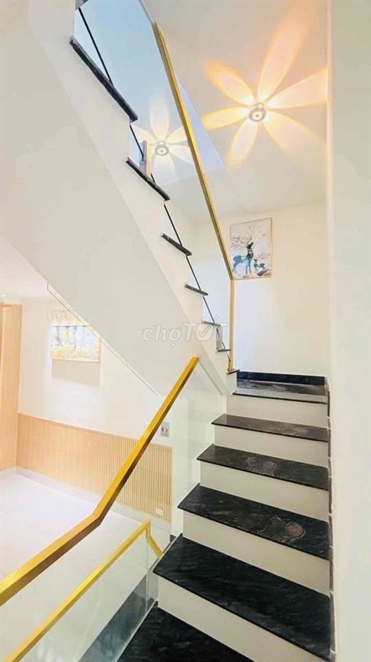 CHỈ CÓ 49m2 4TẦNG  3 pn 4 Wc