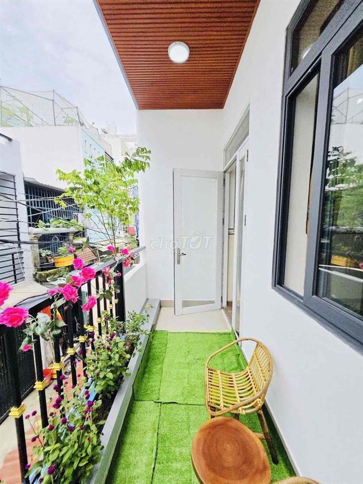 Siê.u pẩm nhanh tay chủ đang bị dí