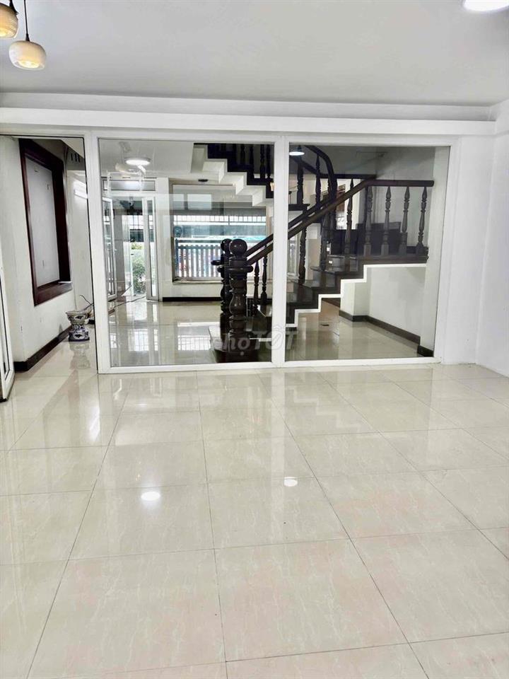 Cho thuê mặt bằng tầng trệt himlam