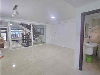 Cho thuê mặt bằng tầng trệt Himlam