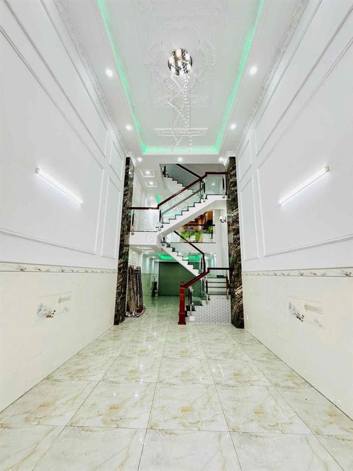 4x17-5 Tầng-Đường Nhựa 6M-🚗Xe hơi Ngủ Nhà-Ngã 4 Bốn Xã-6ty X