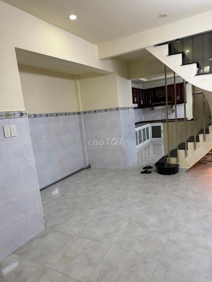 BÁN NHÀ 2 TẦNG 2PN-2WC NGAY ĐẦU HẺM ĐƯỜNG SỐ 12 (Hẻm hơn 3m)