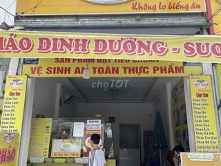 Nha mat tien vi tri dep