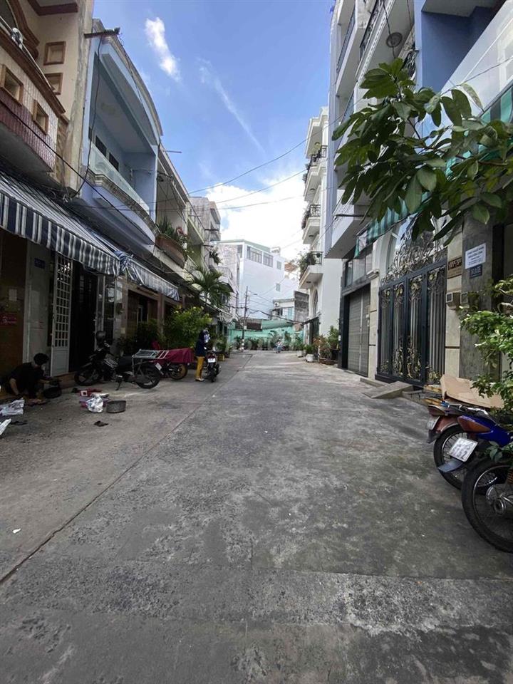 Cho thuê nhà Lạc Long Quân Q11 giá 22tr 90m2-3tầng-hẻm 8m thông sát MT