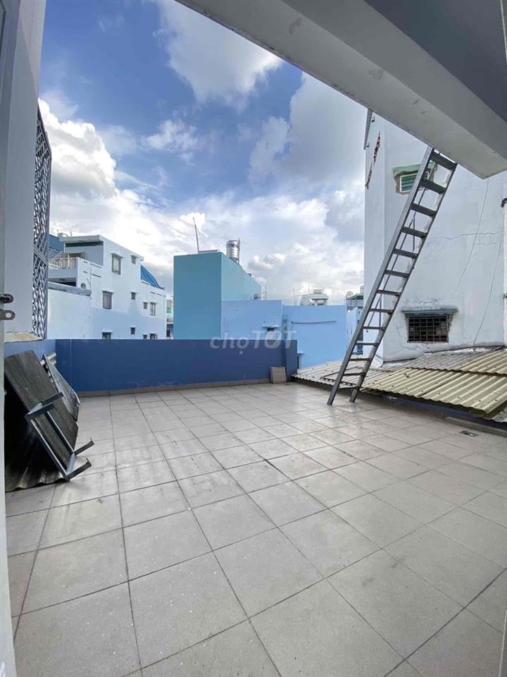 Cho thuê nhà Lạc Long Quân Q11 giá 22tr 90m2-3tầng-hẻm 8m thông sát MT