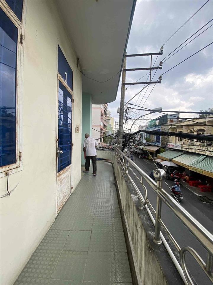 Cho thuê phòng 2,6tr đường Bà Hom Q6 DT 20m2 tầng 1