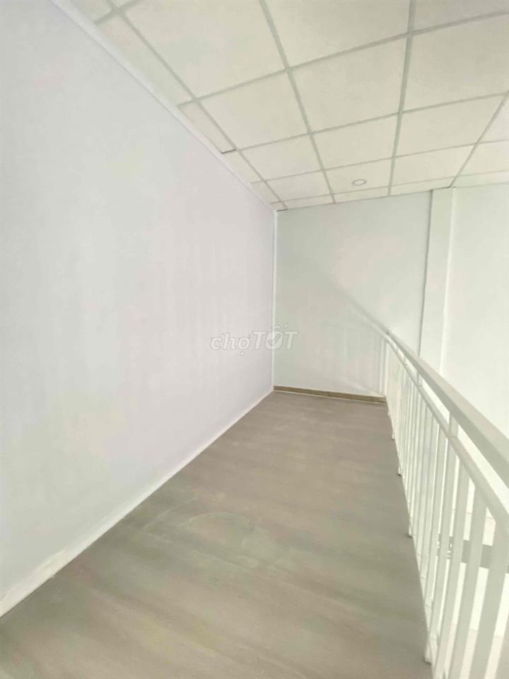 Cho thuê nhà An Dương Vương an lạc giá 8tr mới đẹp 4,2x16 trệt, gác