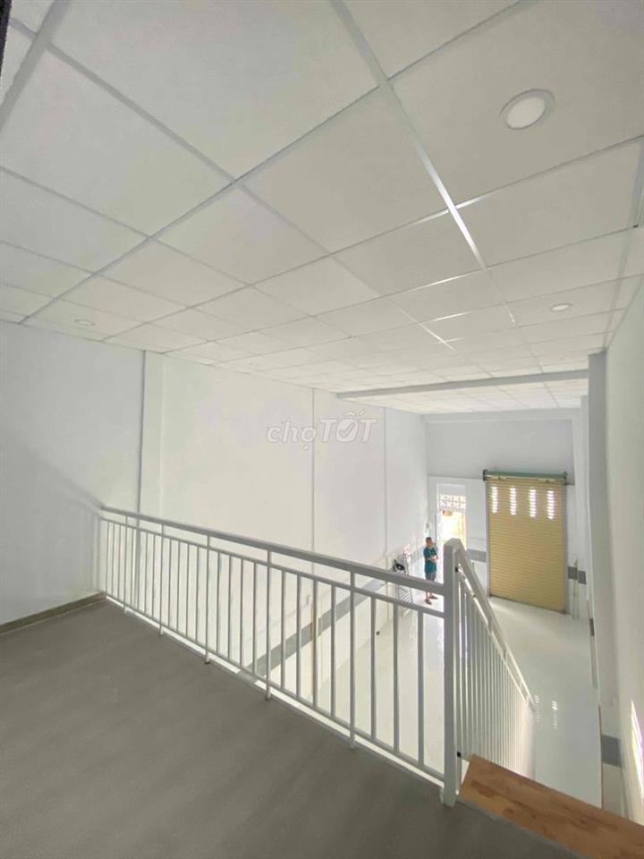 Cho thuê nhà An Dương Vương an lạc giá 8tr mới đẹp 4,2x16 trệt, gác