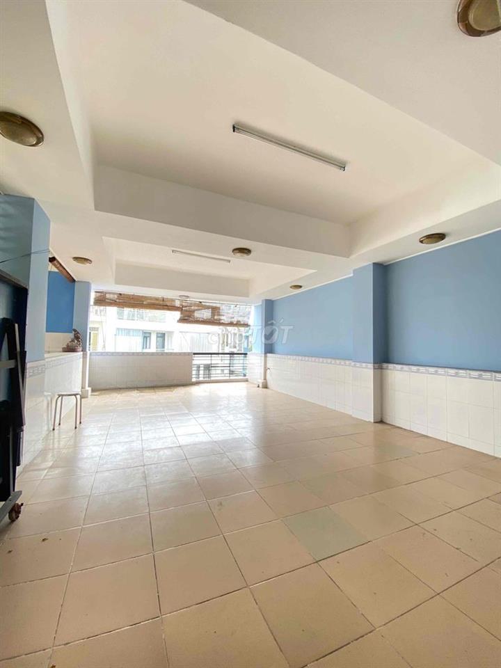 Cho thuê nhà mặt tiền đông đúc khu Tên Lửa 5x20-4tầng có nội thất 26tr
