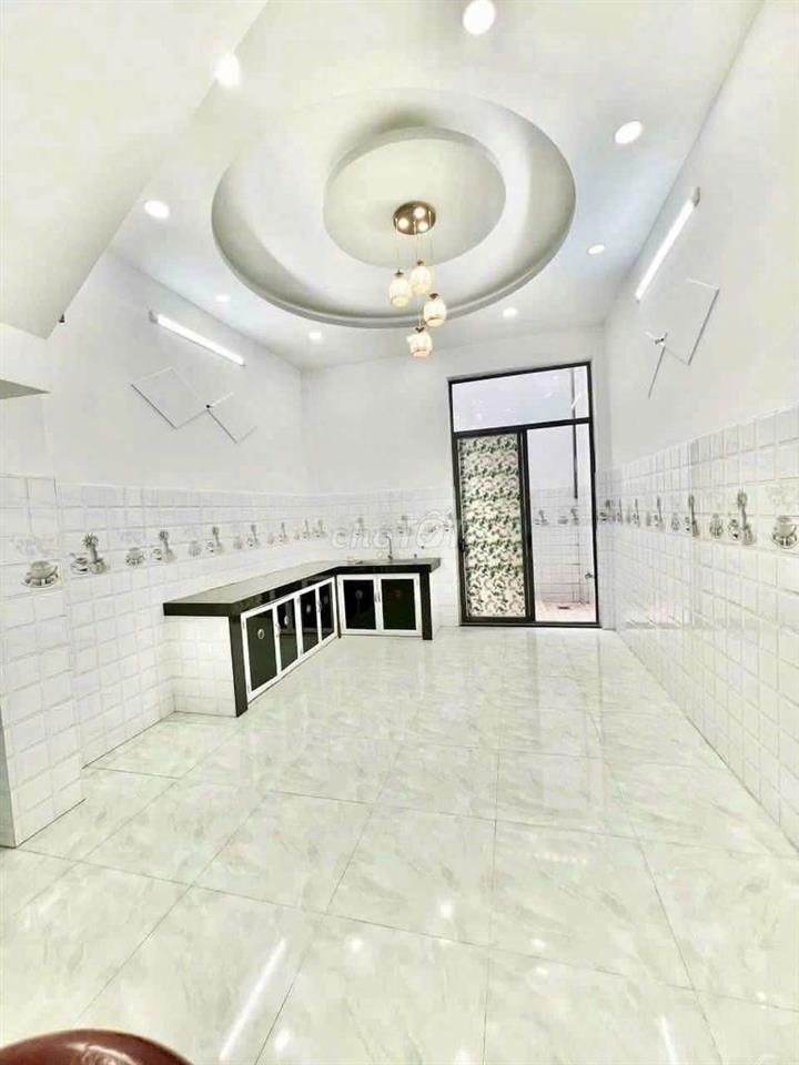 Cho thuê nhà Hương Lộ 2, Bình Tân, ngang 4m dài 18m, 3 tầng, 13tr