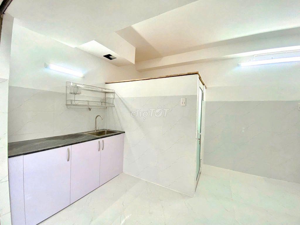 PHÒNG TRỆT CÓ MÁY LẠNH NGAY CHỢ BÌNH THÀNH. GIÁ 3,2TR