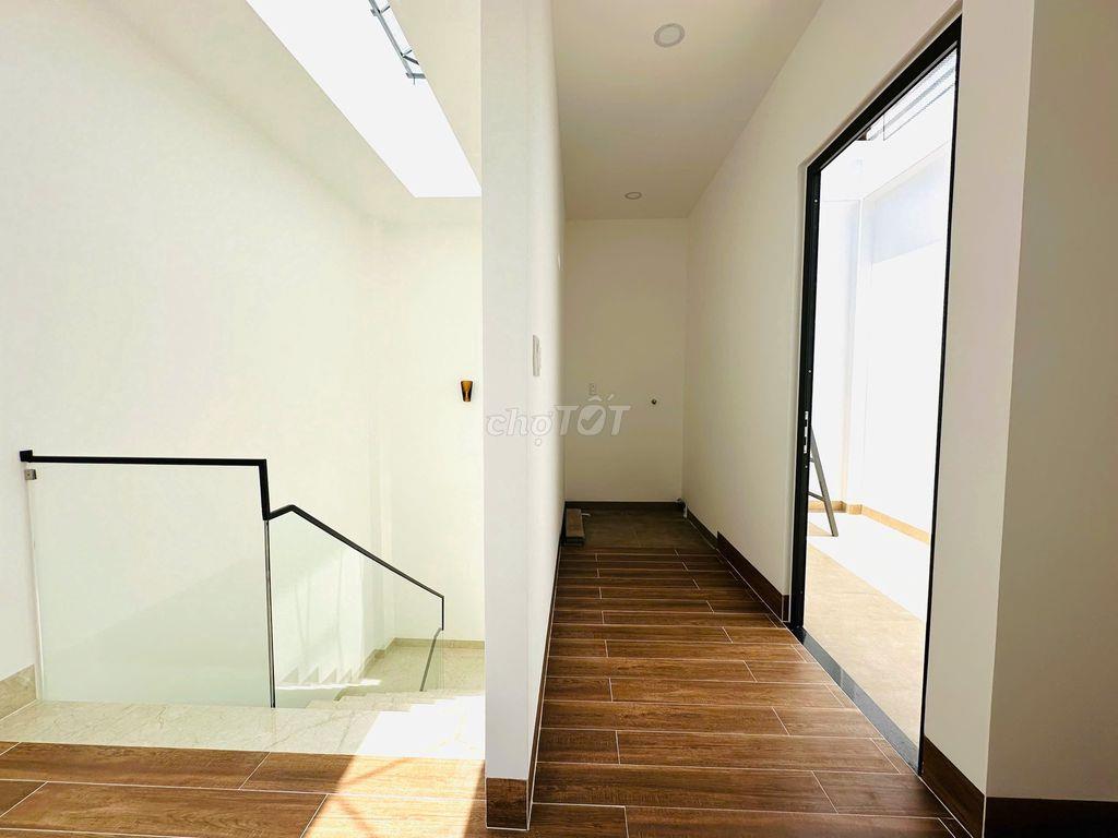 NHÀ NHÀ BÁN XÂY MỚI 100% FULL NỘI THẤT NGAY TRƯỜNG THCS NGUYỄN DU GV