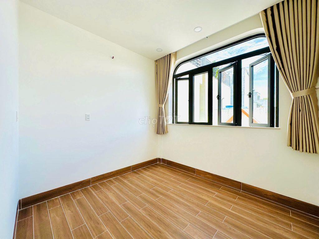 NHÀ NHÀ BÁN XÂY MỚI 100% FULL NỘI THẤT NGAY TRƯỜNG THCS NGUYỄN DU GV